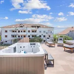فيلة Magnolia With Jacuzzi بيروفاتش