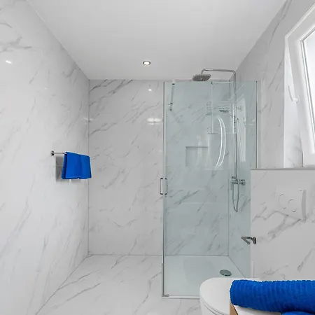 Magnolia With Jacuzzi Villa Pirovac