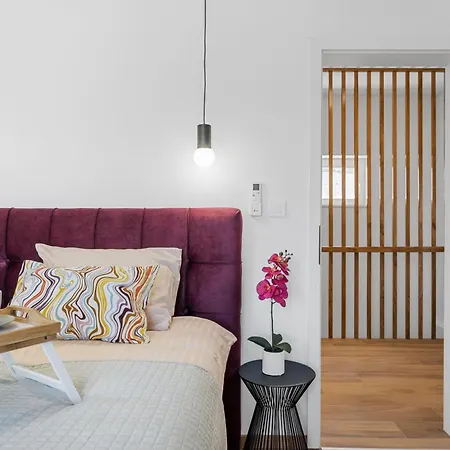 Magnolia Vila *