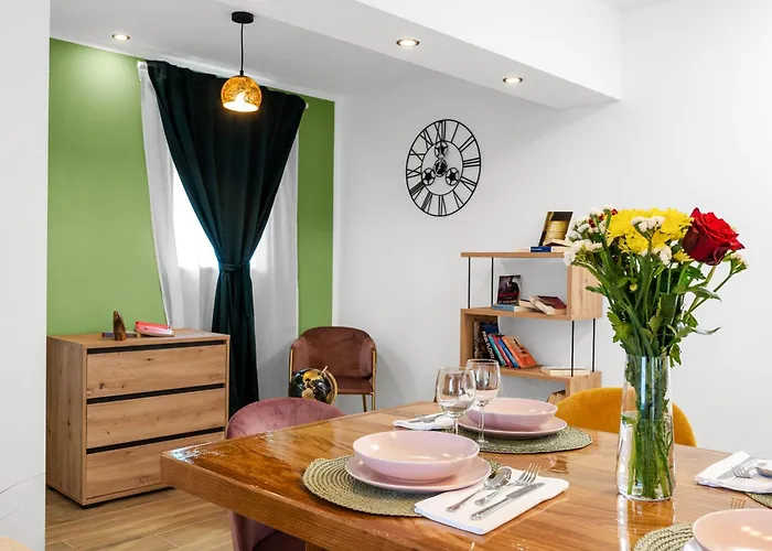 Magnolia With Jacuzzi ヴィラ *