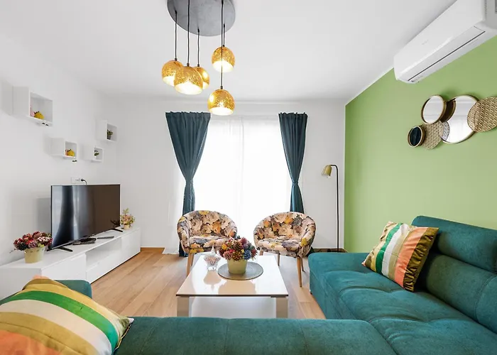 Magnolia With Jacuzzi