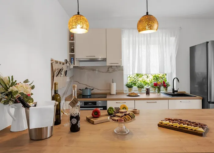 Magnolia With Jacuzzi ヴィラ ピロヴァッツ