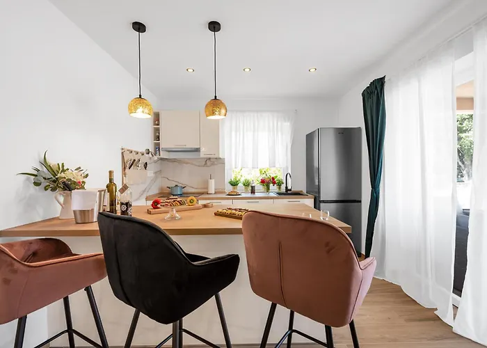 Magnolia With Jacuzzi