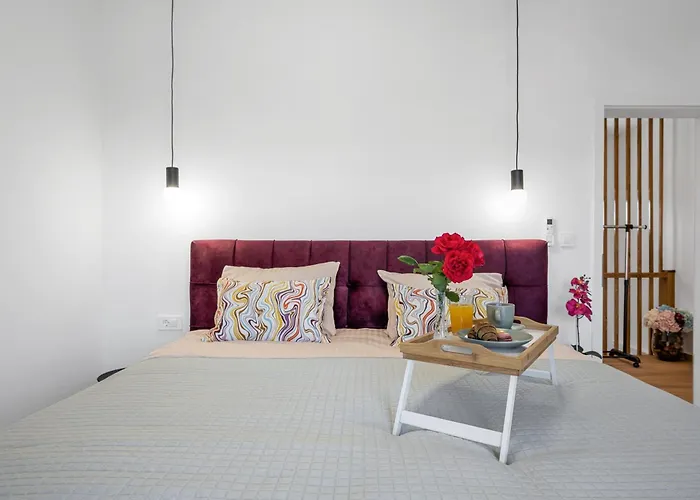 Magnolia With Jacuzzi ヴィラ ピロヴァッツ