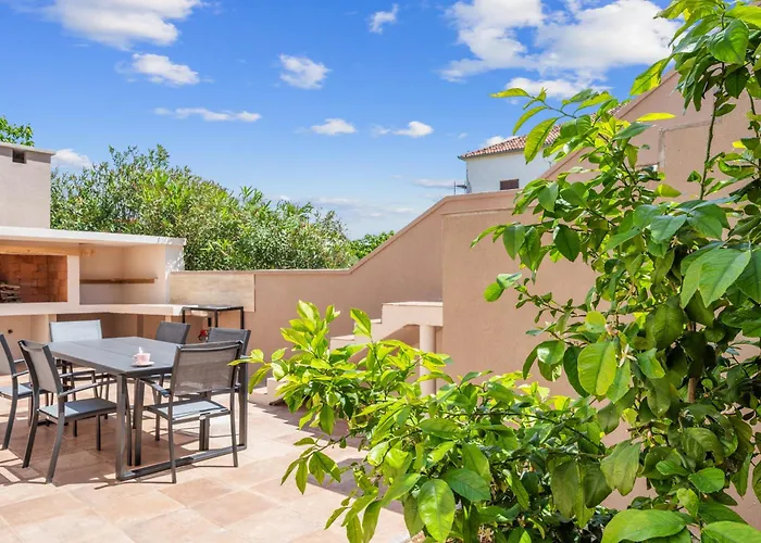 ヴィラ Magnolia With Jacuzzi